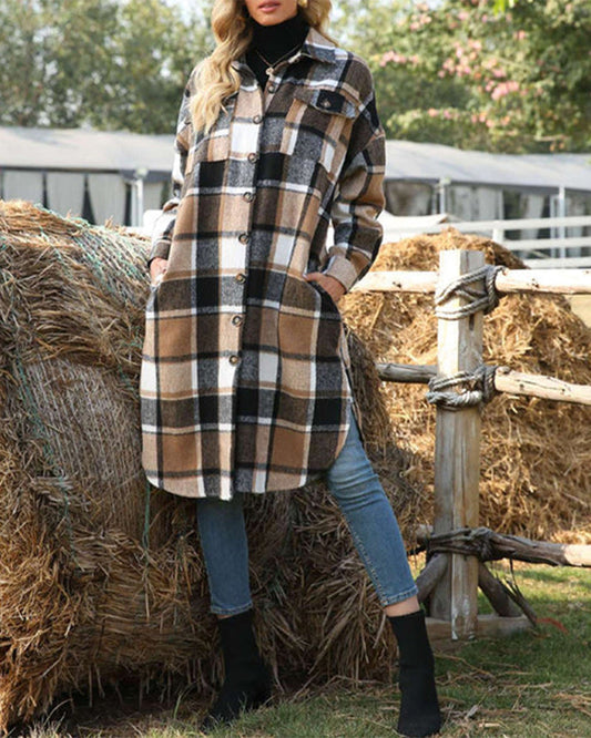Buttoned lapel plaid coat